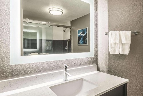 La Quinta by Wyndham Orlando Lake Mary - image 35