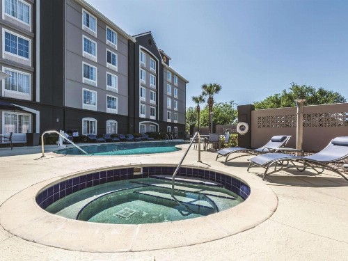 La Quinta by Wyndham Orlando Lake Mary - image 5