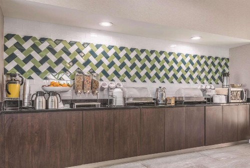 La Quinta by Wyndham Orlando Lake Mary - image 7