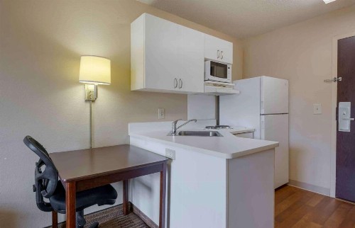 Extended Stay America Suites - Orlando - Lake Mary - 1036 Greenwood Blvd - image 14