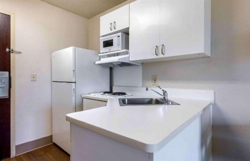 Extended Stay America Suites - Orlando - Lake Mary - 1036 Greenwood Blvd - image 25