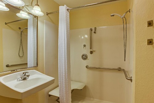 Candlewood Suites Lake Mary an IHG Hotel - image 15