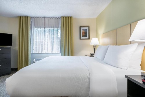 Candlewood Suites Lake Mary an IHG Hotel - image 34