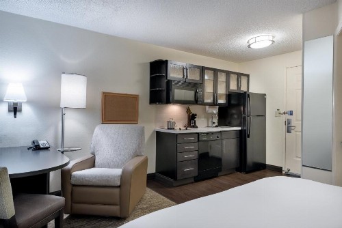 Candlewood Suites Lake Mary an IHG Hotel - image 42