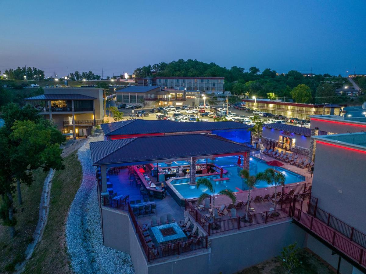 The Lodge at Port Arrowhead - main image