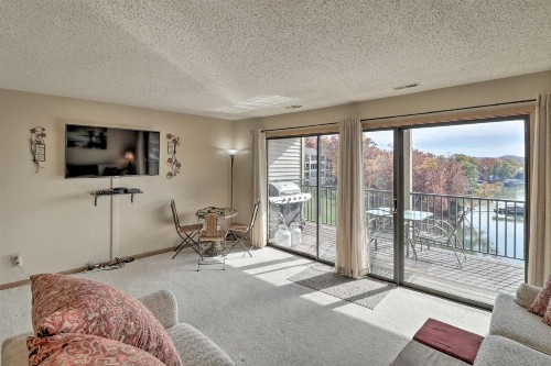 Lake Ozark Condo - Pool Fishing Docks and More! - image 6