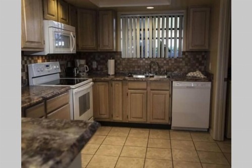 Unit 169 - Standard 2 Bedroom Condominium - image 6