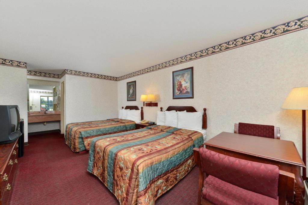 Americas Best Value Inn - Valdosta/Lake Park - image 5