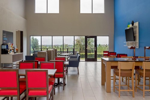 Holiday Inn Express Hotel & Suites Lake Placid an IHG Hotel - image 8