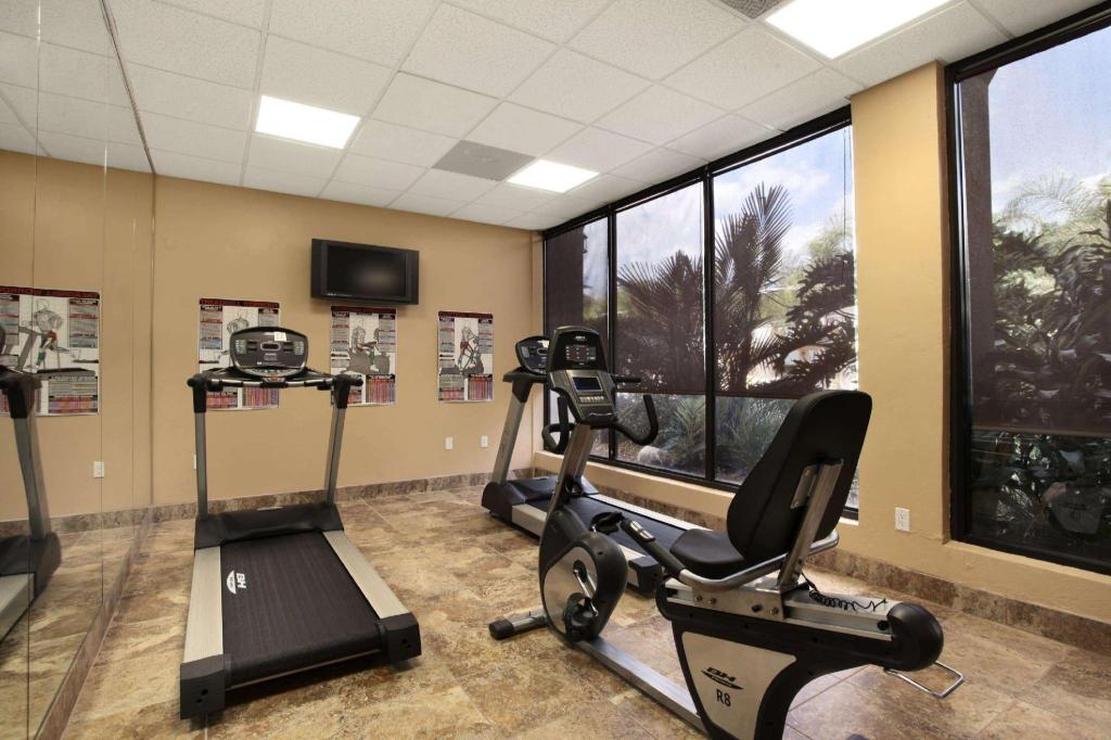 Ramada by Wyndham Lake Placid - image 5
