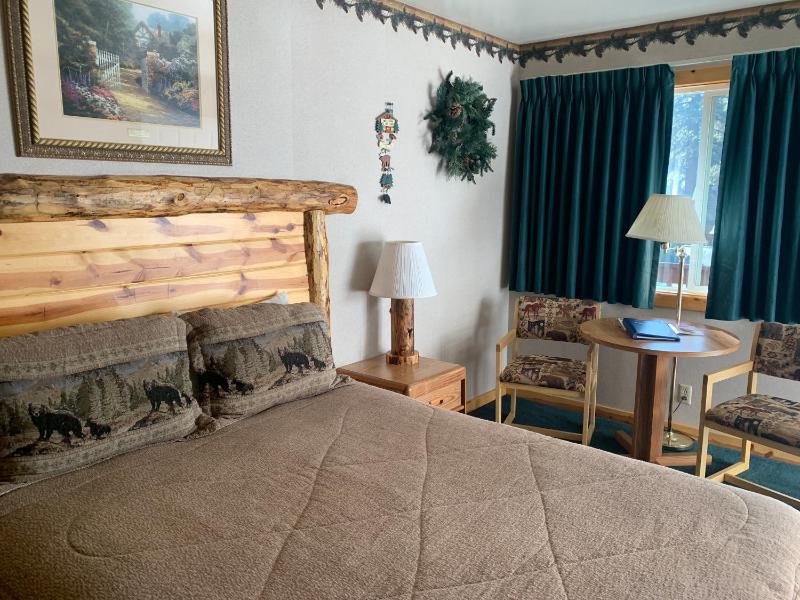 Tahoe Valley Lodge - image 7