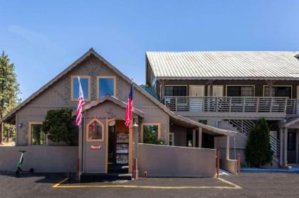 Econo Lodge Motel