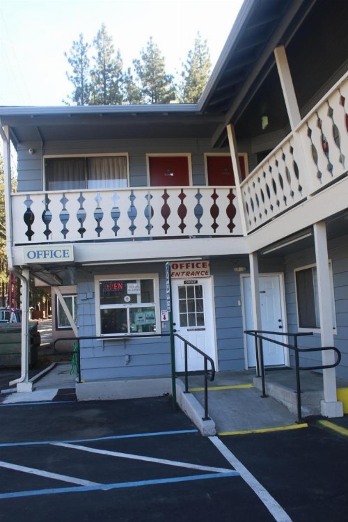 Thunderchief Inn - image 28