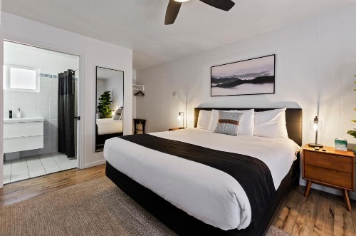 Alpenrose Inn - image 50
