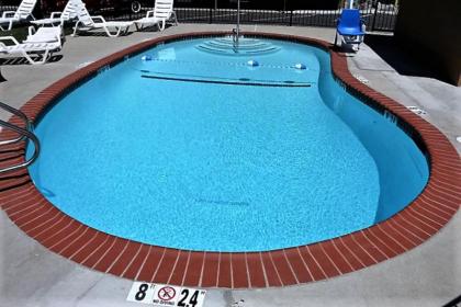 Blue Jay Lodge - image 2