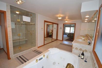 2203 White Sands - image 10