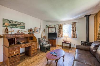 Spruce Grove Field and Stream Cabin Condo - image 7
