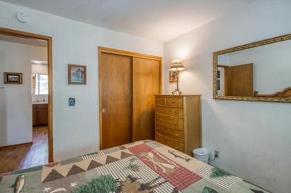Spruce Grove Field and Stream Cabin Condo - image 8