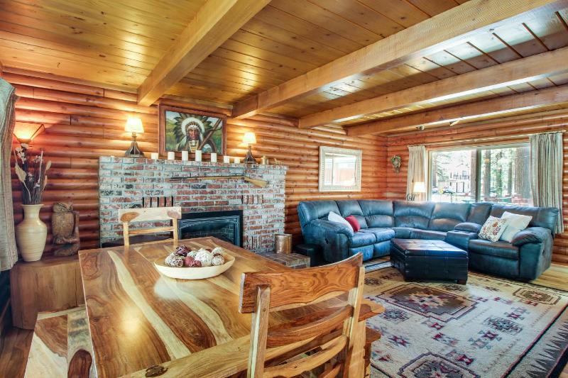 Rustic Tomahawk Cabin - image 3