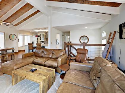 2027 Garmish Home - image 3