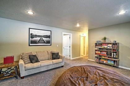 South Lake Tahoe Home with Hot Tub Deck and Fire Pit! - image 8