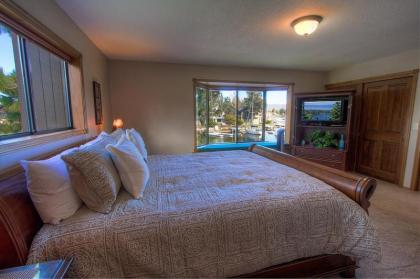 Splash Pad by Lake Tahoe Accommodations - image 10
