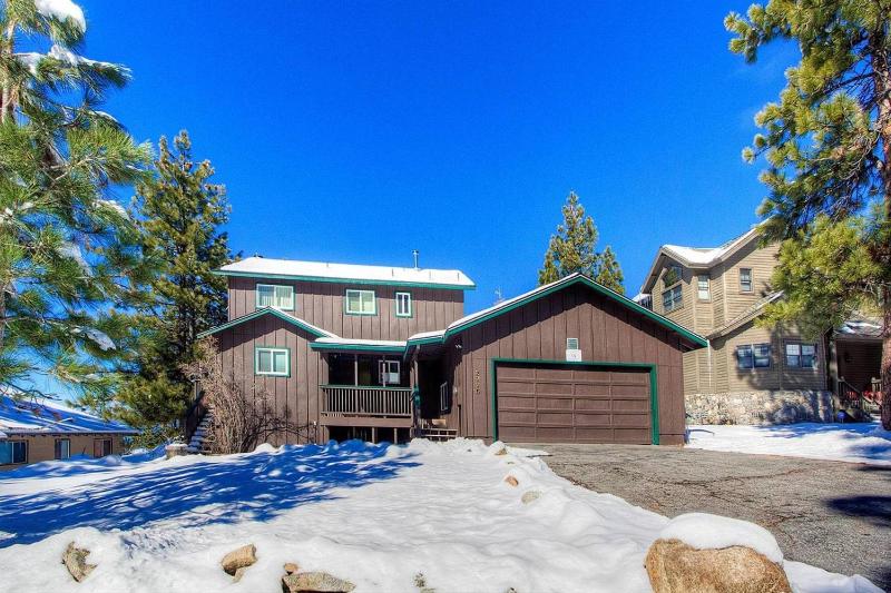 Heavenly Lake View Retreat by Lake Tahoe Accommodations - main image
