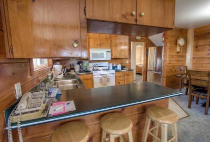 Heavenly Lake View Retreat by Lake Tahoe Accommodations - image 9