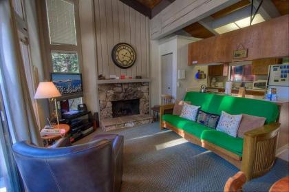 Gunbarrel Getaway by Lake Tahoe Accommodations - image 11