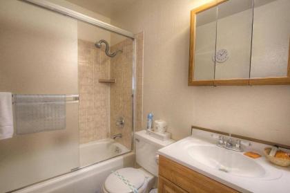 Azure Place by Lake Tahoe Accommodations - image 6