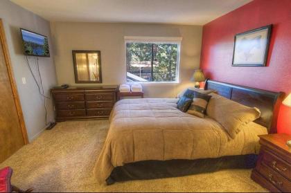 Azure Place by Lake Tahoe Accommodations - image 9
