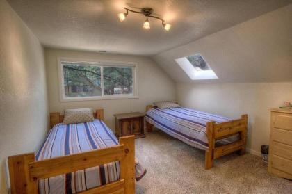 Corner Pocket Chalet by Lake Tahoe Accommodations - image 10