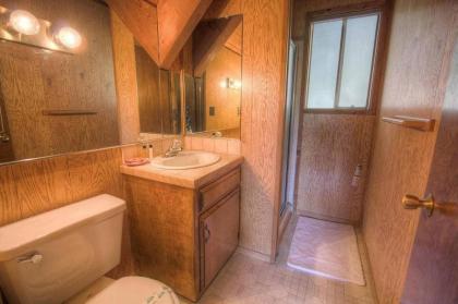 Woodys Retreat by Lake Tahoe Accommodations - image 4