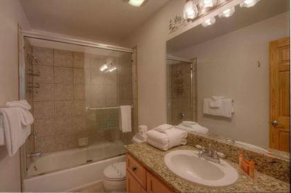 Pine Mountain Paradise by Lake Tahoe Accommodations - image 12