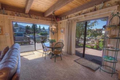 Emerald Lodge by Lake Tahoe Accommodations - image 5