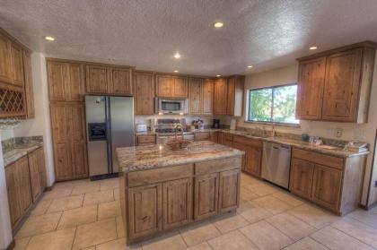 Gone Fishing by Lake Tahoe Accommodations - image 8