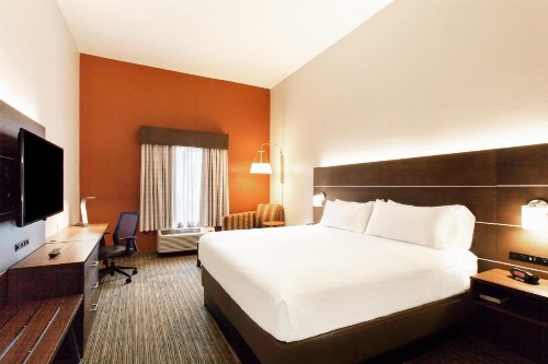 Holiday Inn Express Lake Wales North-Winter Haven an IHG Hotel - image 9