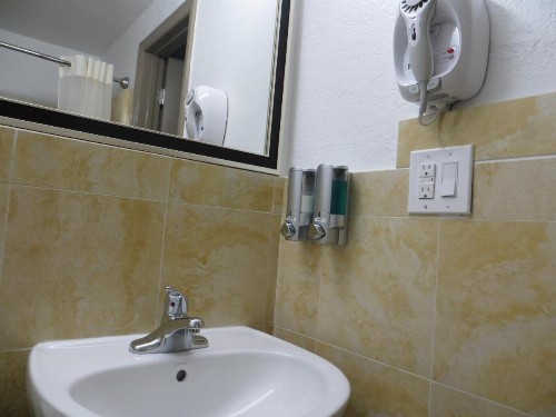 Budget Inn Lake Wales - image 28