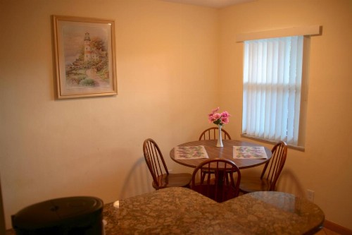 Lago Mar Motel and Apartments - image 11