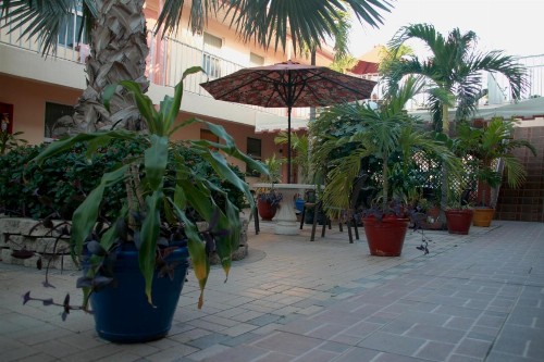 Lago Mar Motel and Apartments - image 3