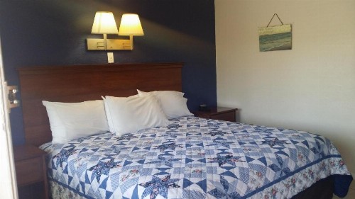 Lake Side Lodge - image 25