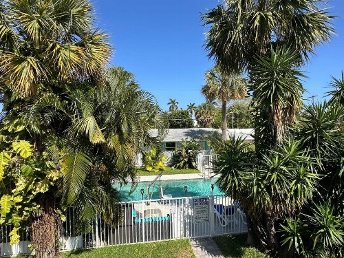 White Horse Motel - image 25