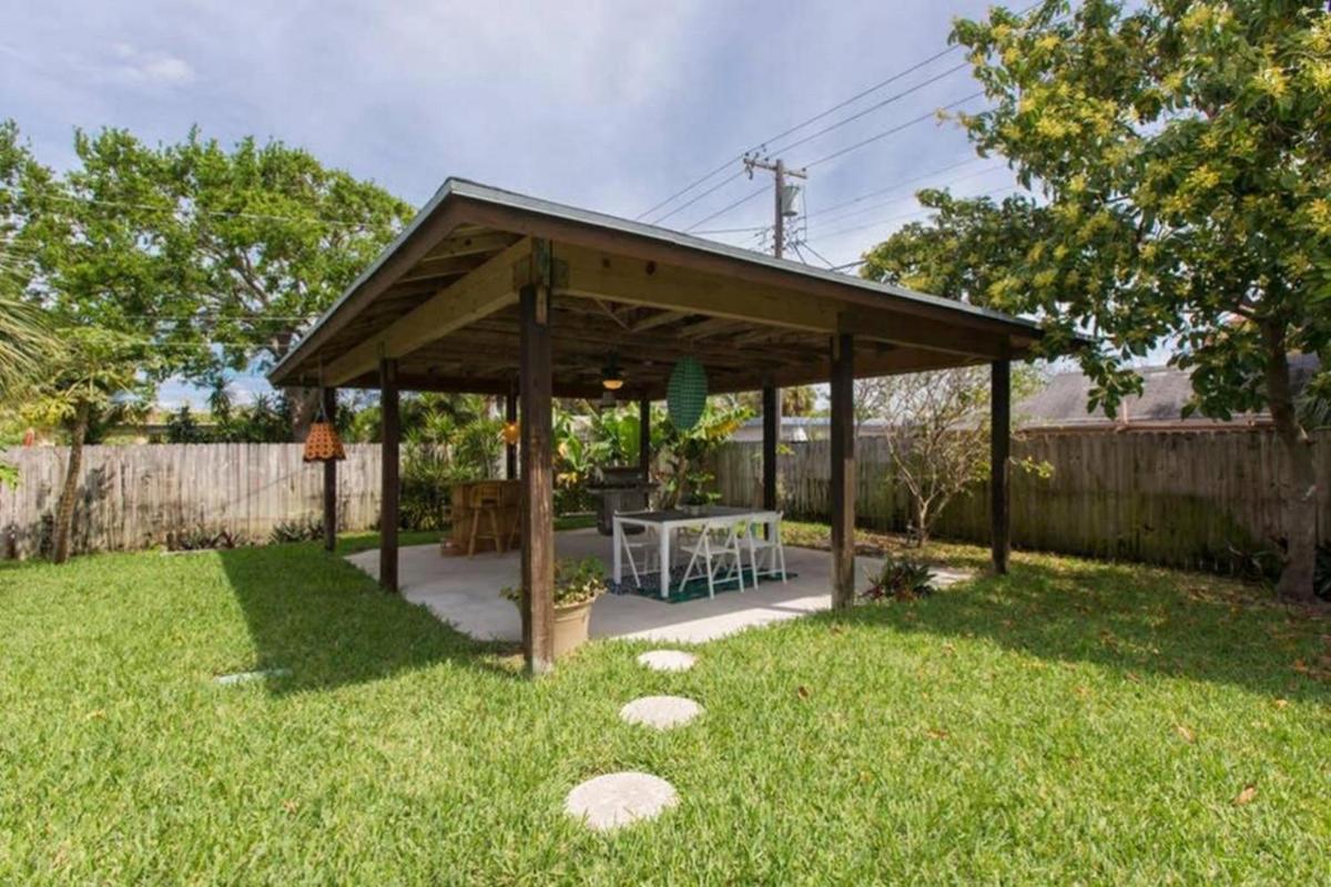 Casa Del Sol-Huge 3br! Beaches Pool and Hot Tub! - image 7