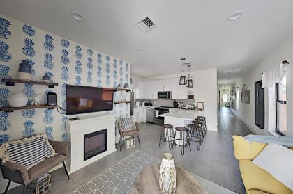Pineapple Cove - Designer All-Suite with Heated Pool home