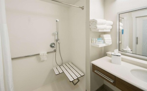 Hampton Inn Lakeland - image 21