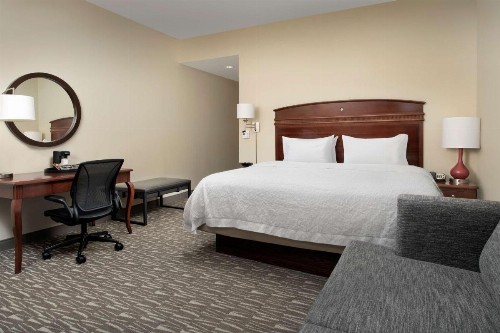 Hampton Inn & Suites Lakeland-South Polk Parkway - image 10