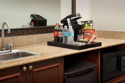 Hampton Inn & Suites Lakeland-South Polk Parkway - image 12