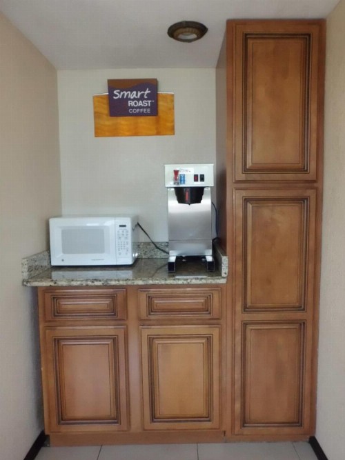 America's Best Inn & Suites-Lakeland - image 15