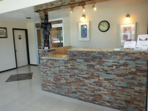 America's Best Inn & Suites-Lakeland - image 17