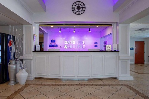Days Inn & Suites by Wyndham Lakeland - image 10